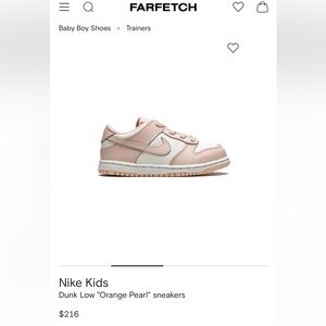 Nike Kids
Dunk Low "pink pearl sneakers sz 6c